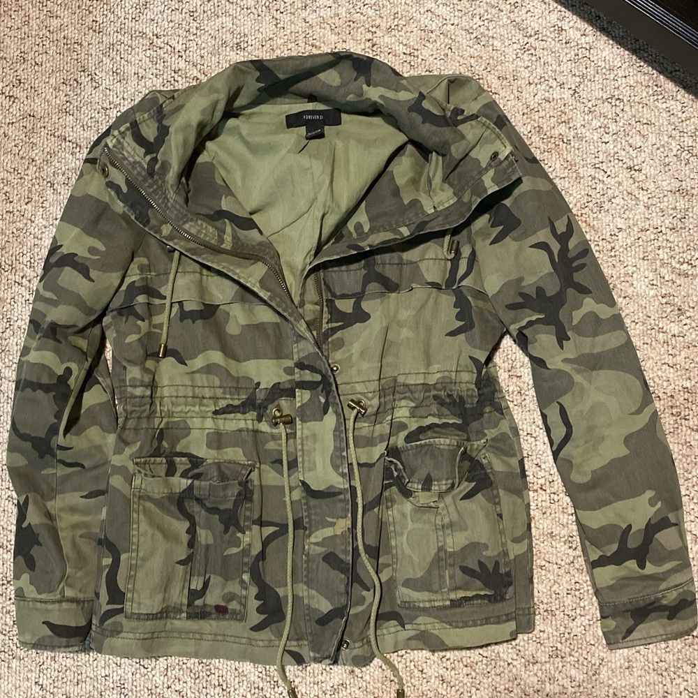 Forever 21 woman’s camo jacket
